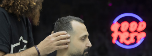 Teste Dezenas de Cortes de Cabelo Femininos em Apenas Alguns Segundos Com IA