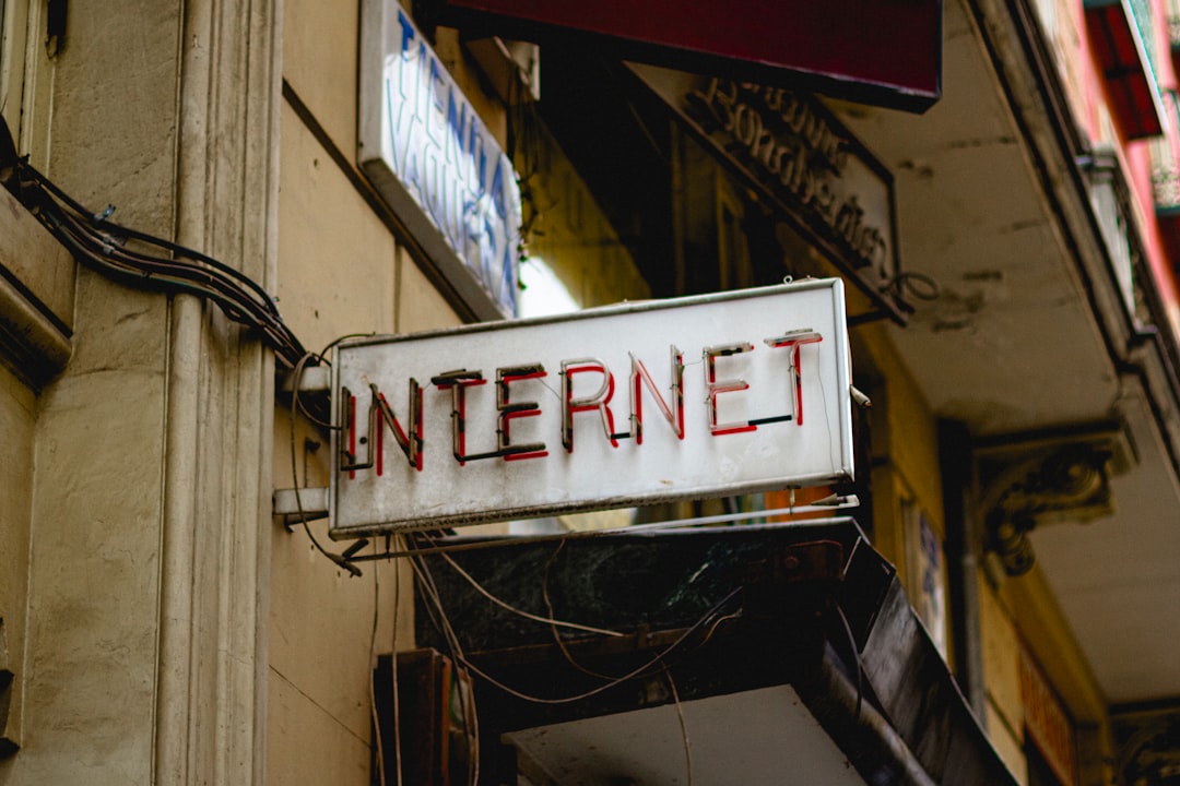 Ficar Sem Internet? Esse App Mostra Pontos de Wi-Fi Próximos de Você
